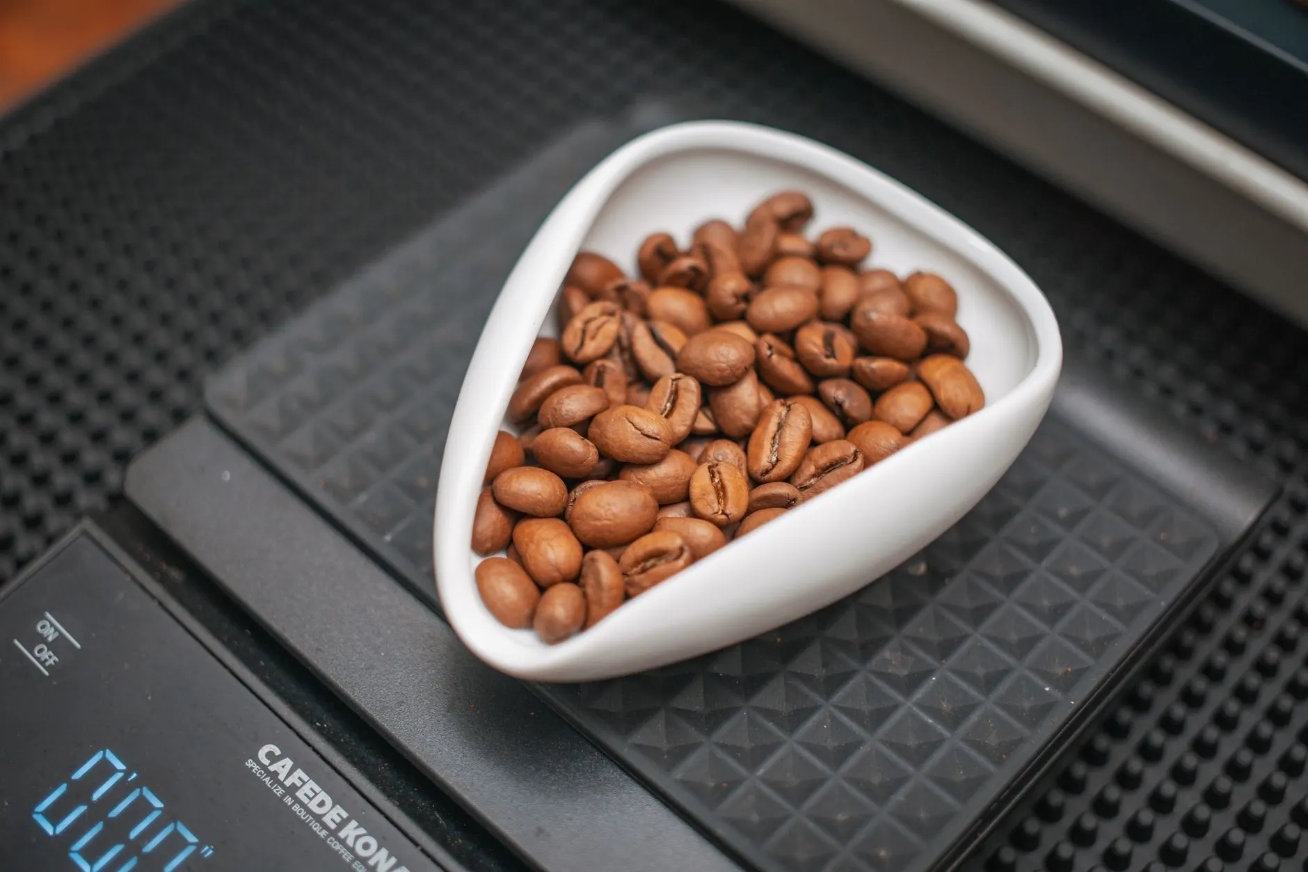 东莞融智润丰微电子芯片设计服务全流程技术解析